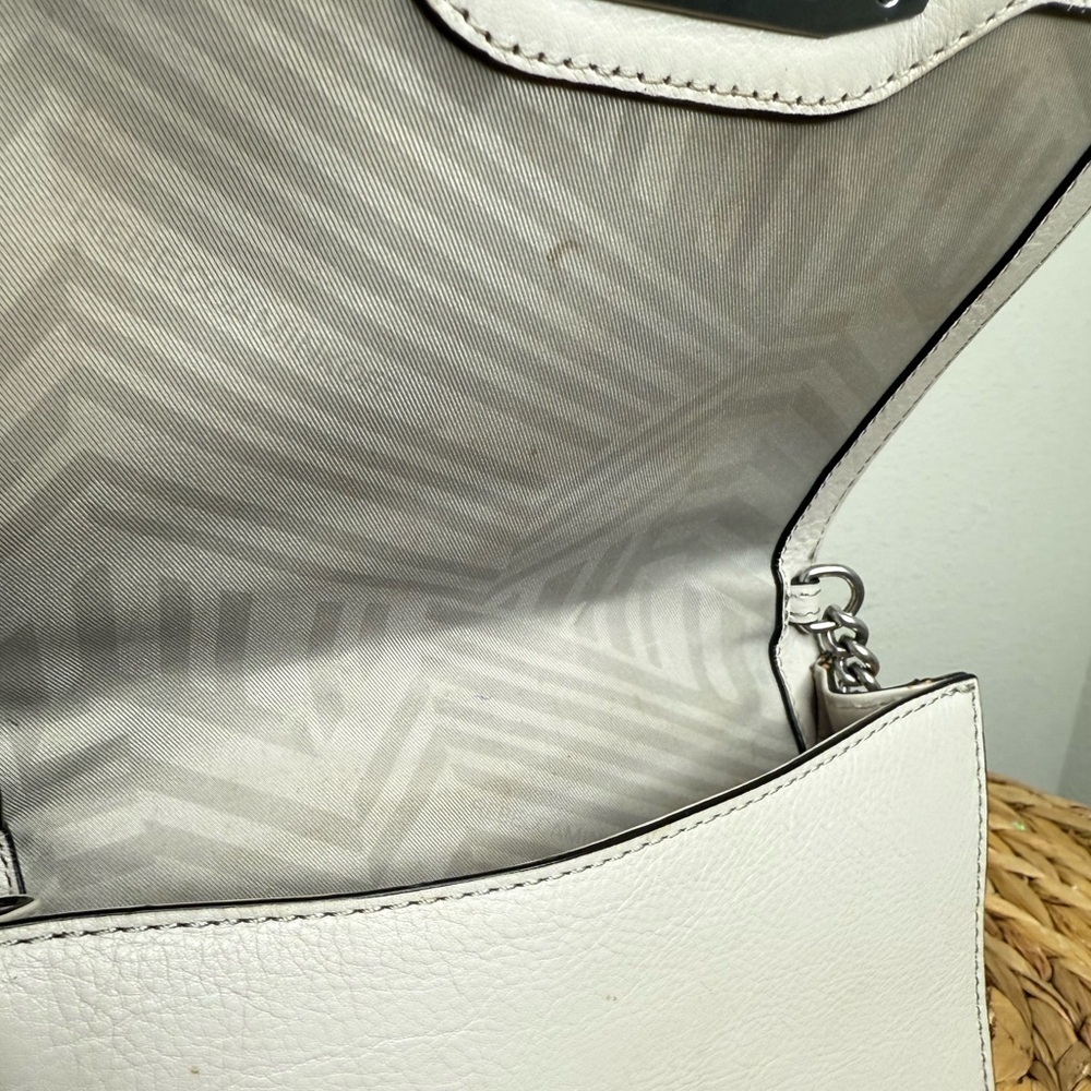 Rebecca Minkoff Purse Chevron Quilted Small Love Crossbody in Perla Pale Grey - Picture 12 of 14